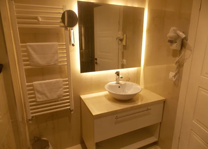 Hotel Queen Selitë e Vogël