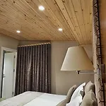 Hotel Queen 4*