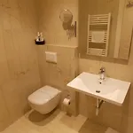 Hotel Hotel Queen 4*