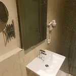 Hotel Queen