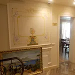 Hotel Queen