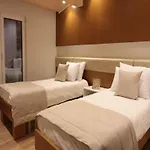 Hotel Queen 4*
