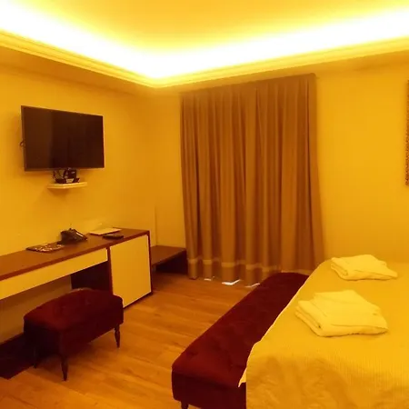 Hotel Queen 4* Selita e Vogel