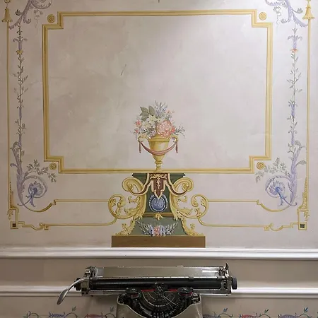 Hotel Queen 4*