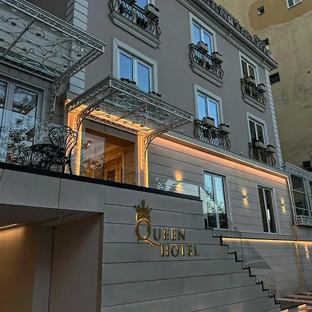 Hotel Queen Hotel