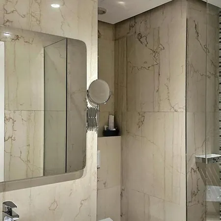 Hotel Hotel Queen