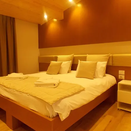 Queen 4* Selita e Vogel