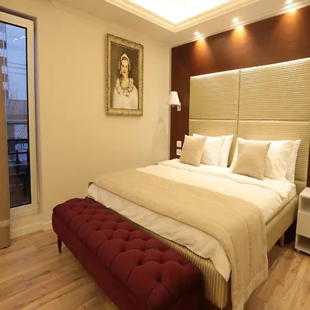 Queen Selita e Vogel